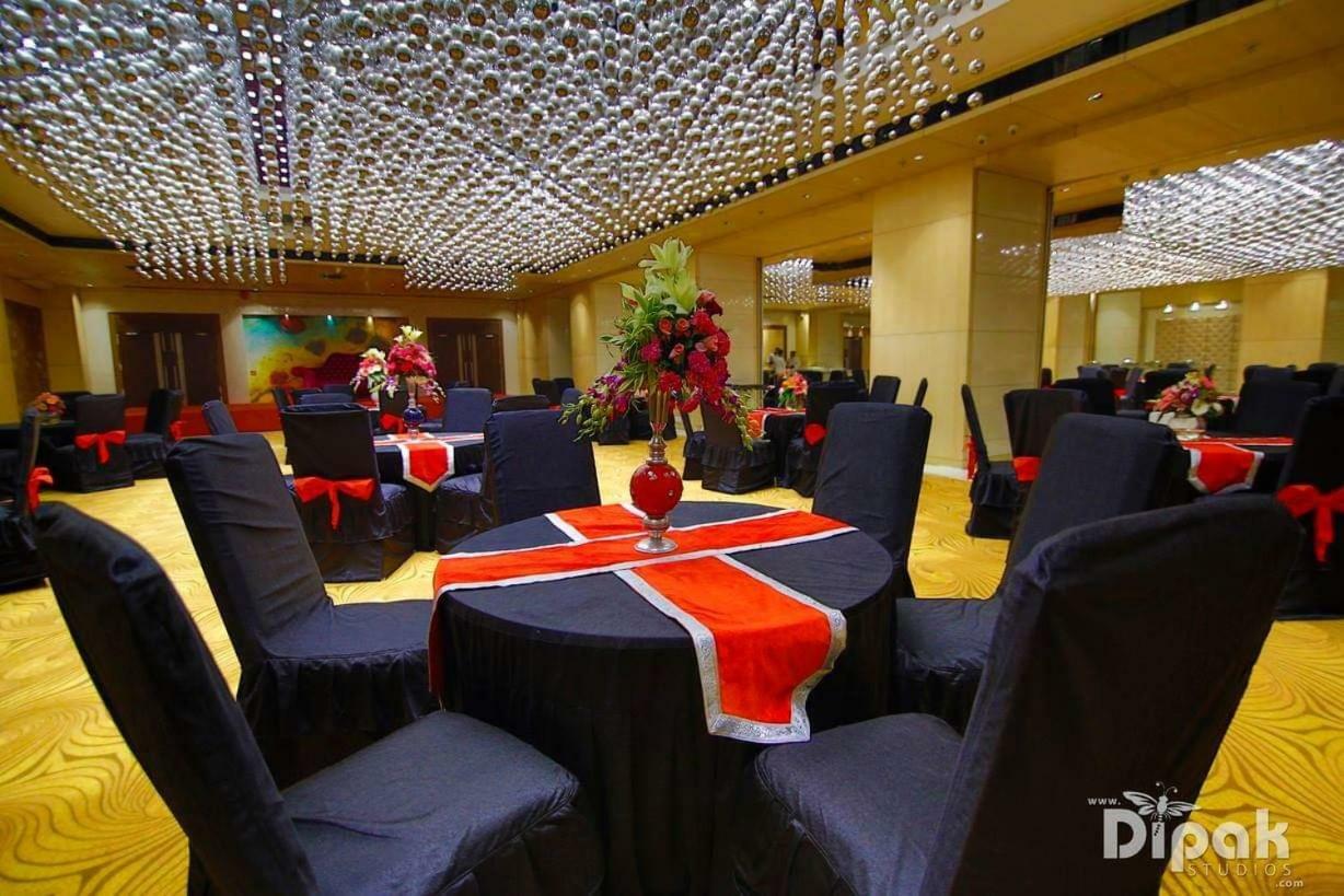 Hotel Delite Grand Faridabad Esterno foto